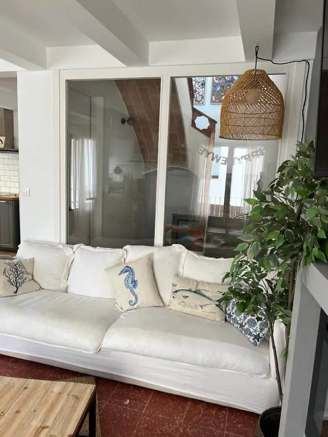 Big Family House In The Center Of El Port De La Selva Apartment Spain