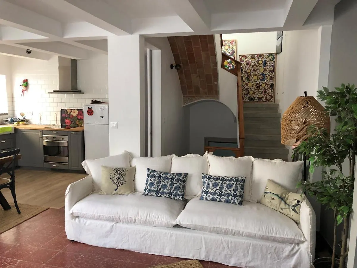 Big Family House In The Center Of El Port De La Selva Διαμέρισμα